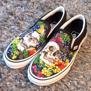 Vans unisex sneakers. NWOT